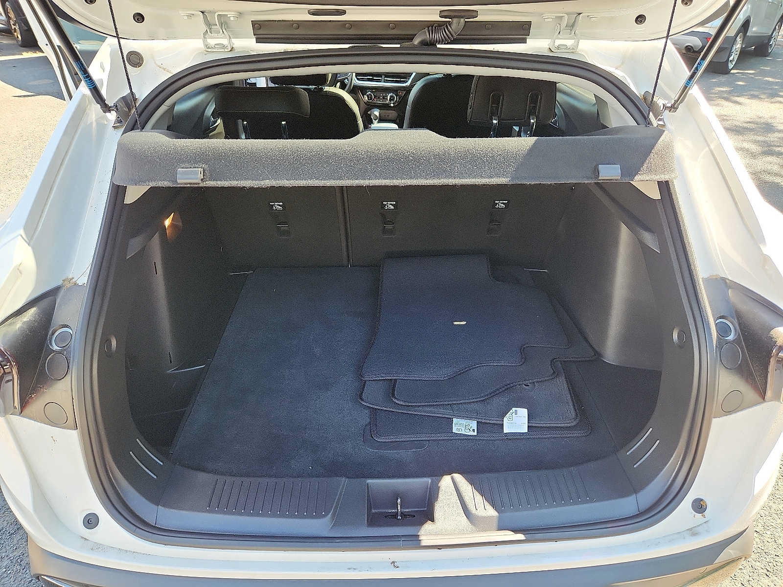 Used 2025 Chevrolet Trax ACTIV w/ Sunroof Package FWD image 27