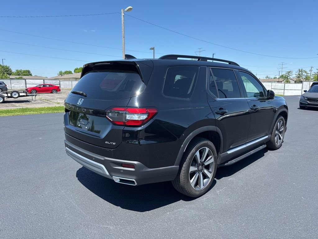 Used 2024 Honda Pilot Elite image 8