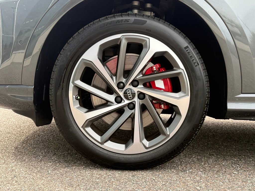 New 2025 Audi SQ5 Prestige image 37