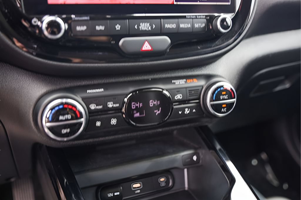 Used 2024 Kia Soul GT-Line w/ Option Group 020 FWD image 20