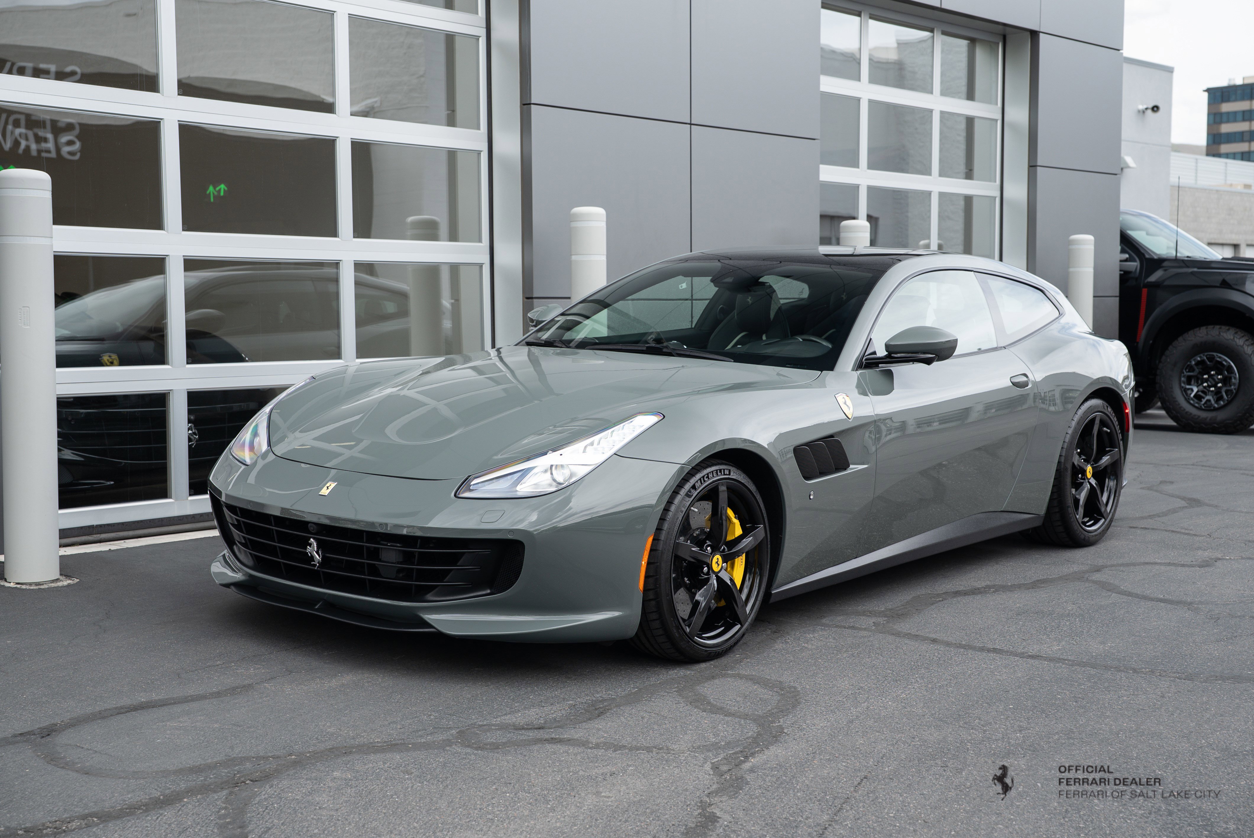 Used 2019 Ferrari GTC4Lusso image 1