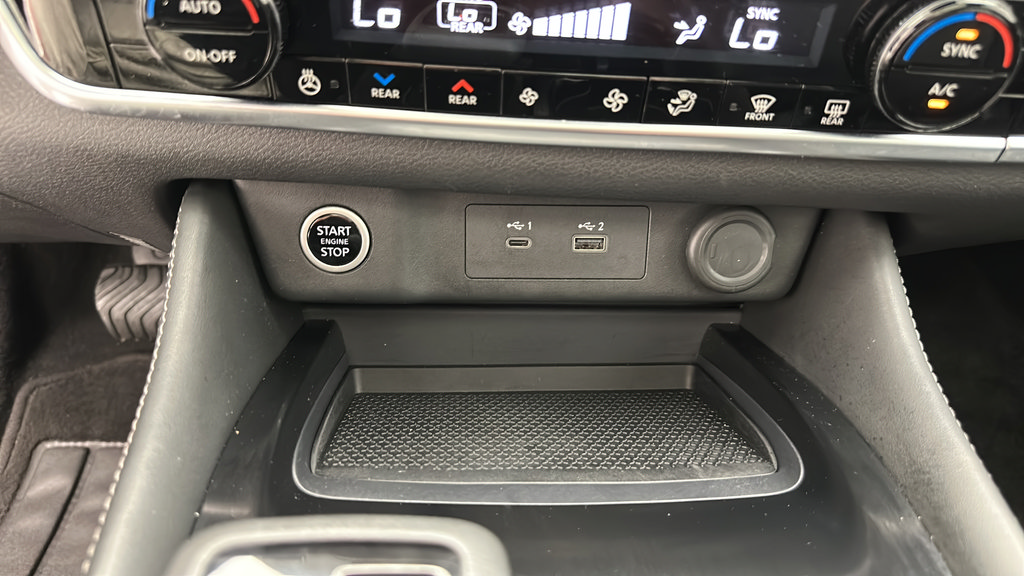 Used 2023 Nissan Rogue SL w/ SL Premium Package AWD/4WD image 19