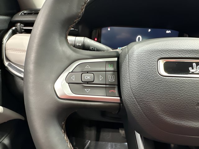Used 2022 Jeep Compass Limited w/ Elite Group AWD/4WD image 18