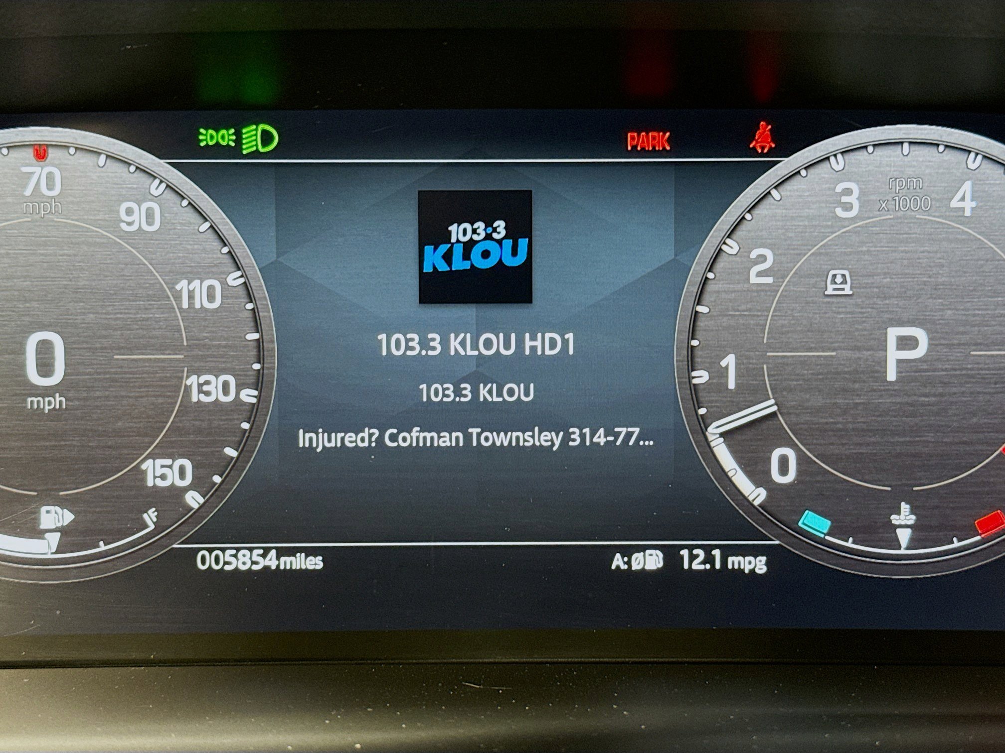 Used 2025 Land Rover Defender 110 X-Dynamic SE image 13