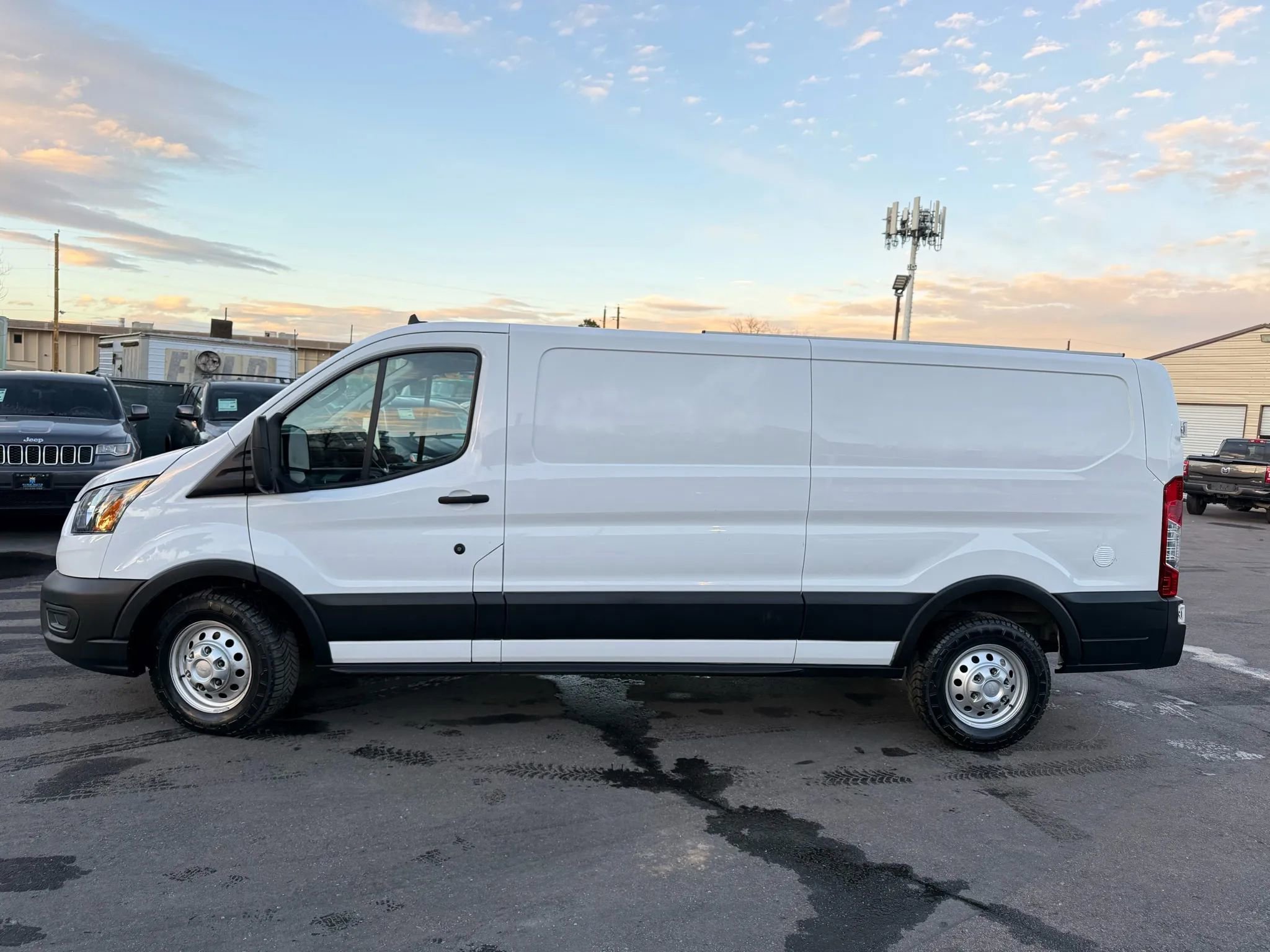 Used 2023 Ford Transit 150 Low Roof AWD image 3