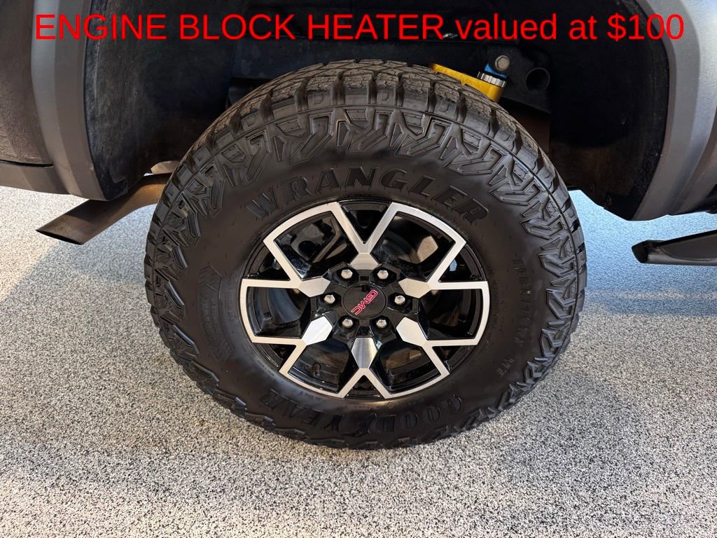 Used 2023 GMC Canyon AT4X AWD/4WD image 9