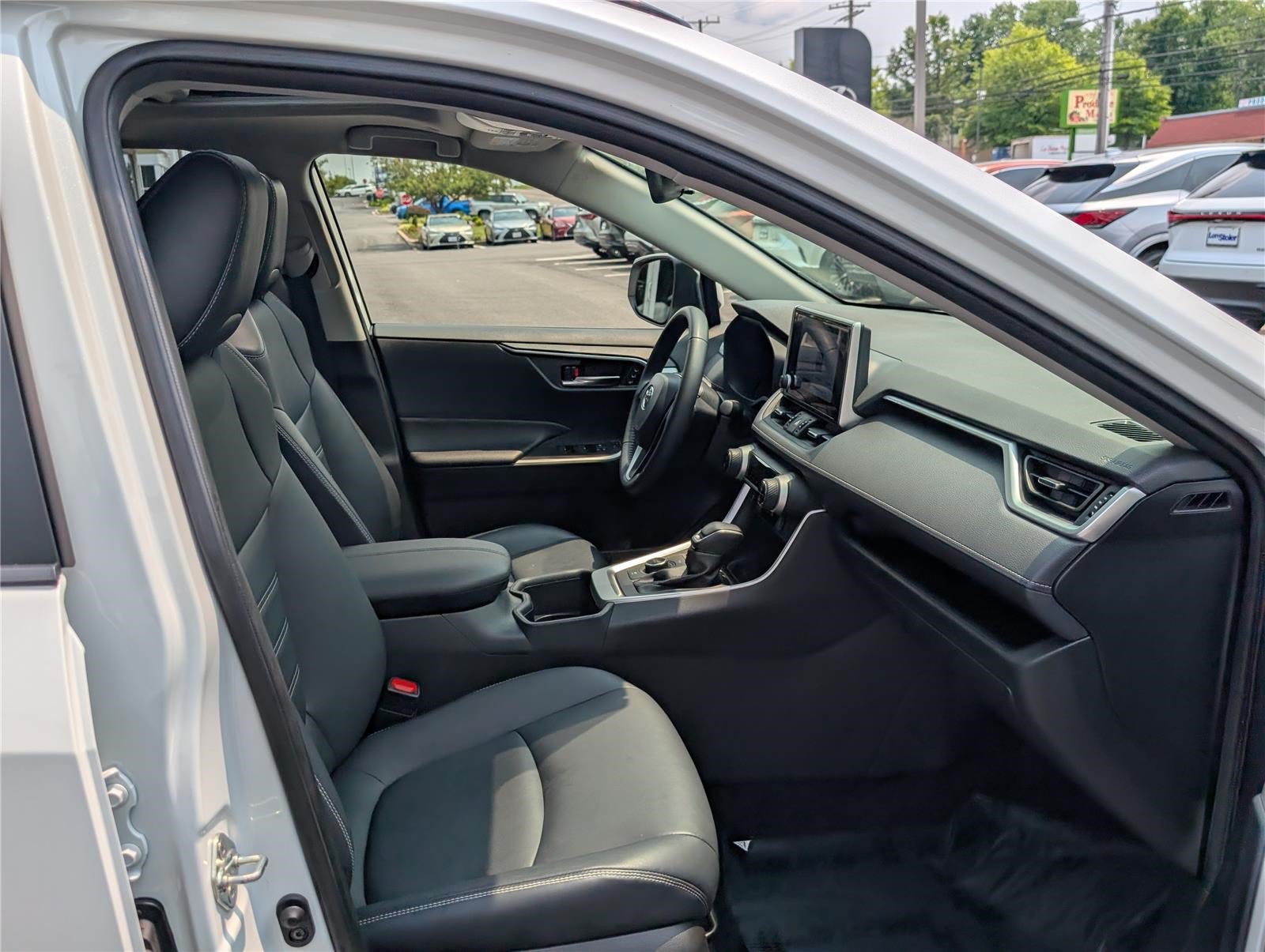Used 2023 Toyota RAV4 XLE Premium AWD/4WD image 11