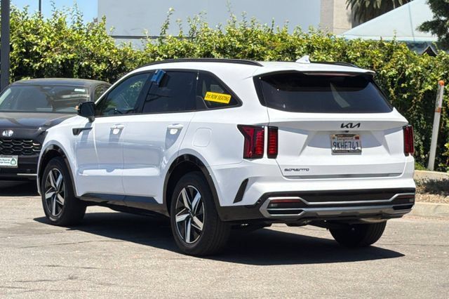 Used 2023 Kia Sorento S w/ Panoramic Sunroof Package FWD image 6