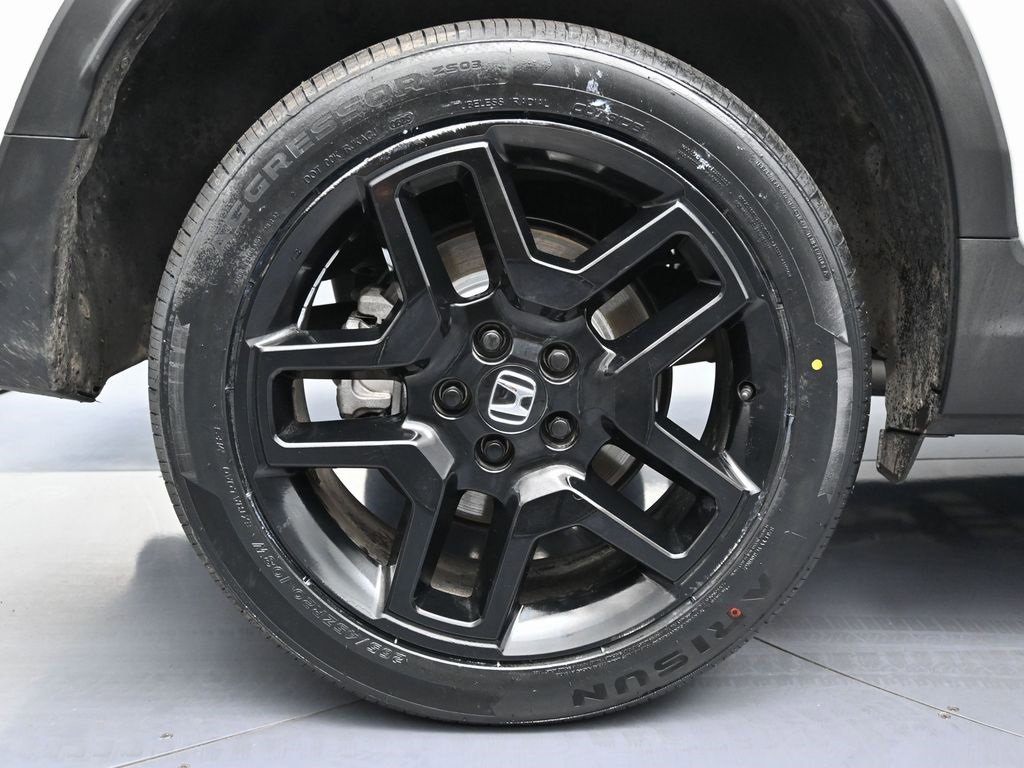 Used 2024 Honda Passport Black Edition image 12