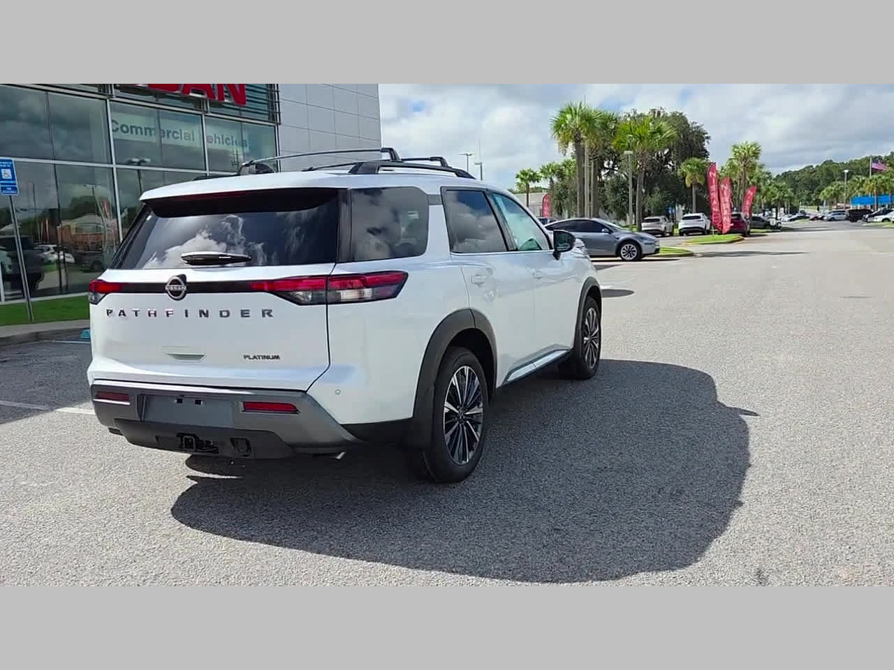 New 2026 Nissan Pathfinder Platinum FWD image 33