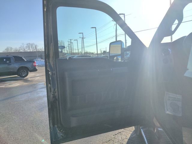 Used 2016 Ford F350 Lariat w/ Lariat Ultimate Package image 21