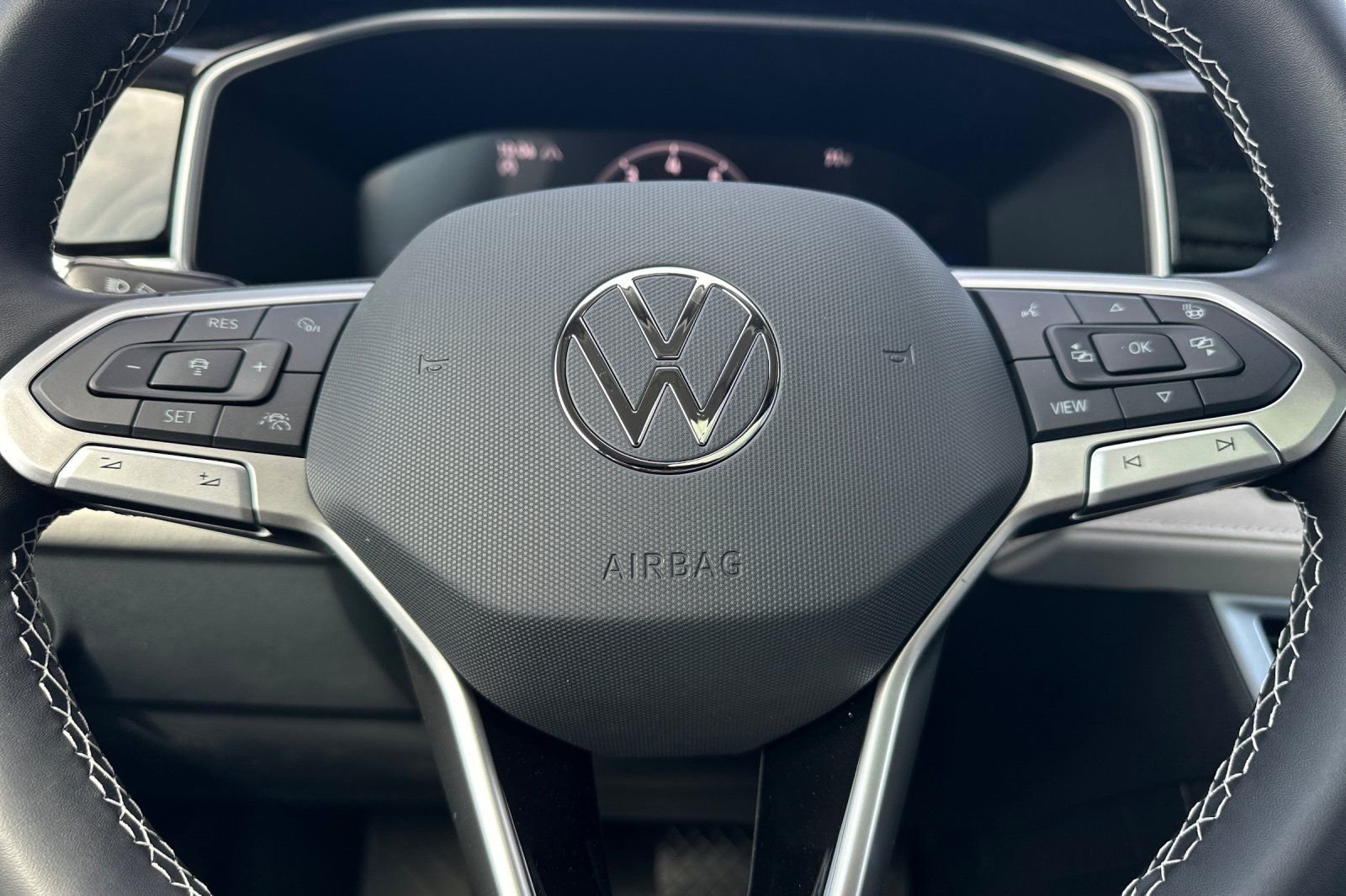 New 2026 Volkswagen Taos SE AWD/4WD image 23