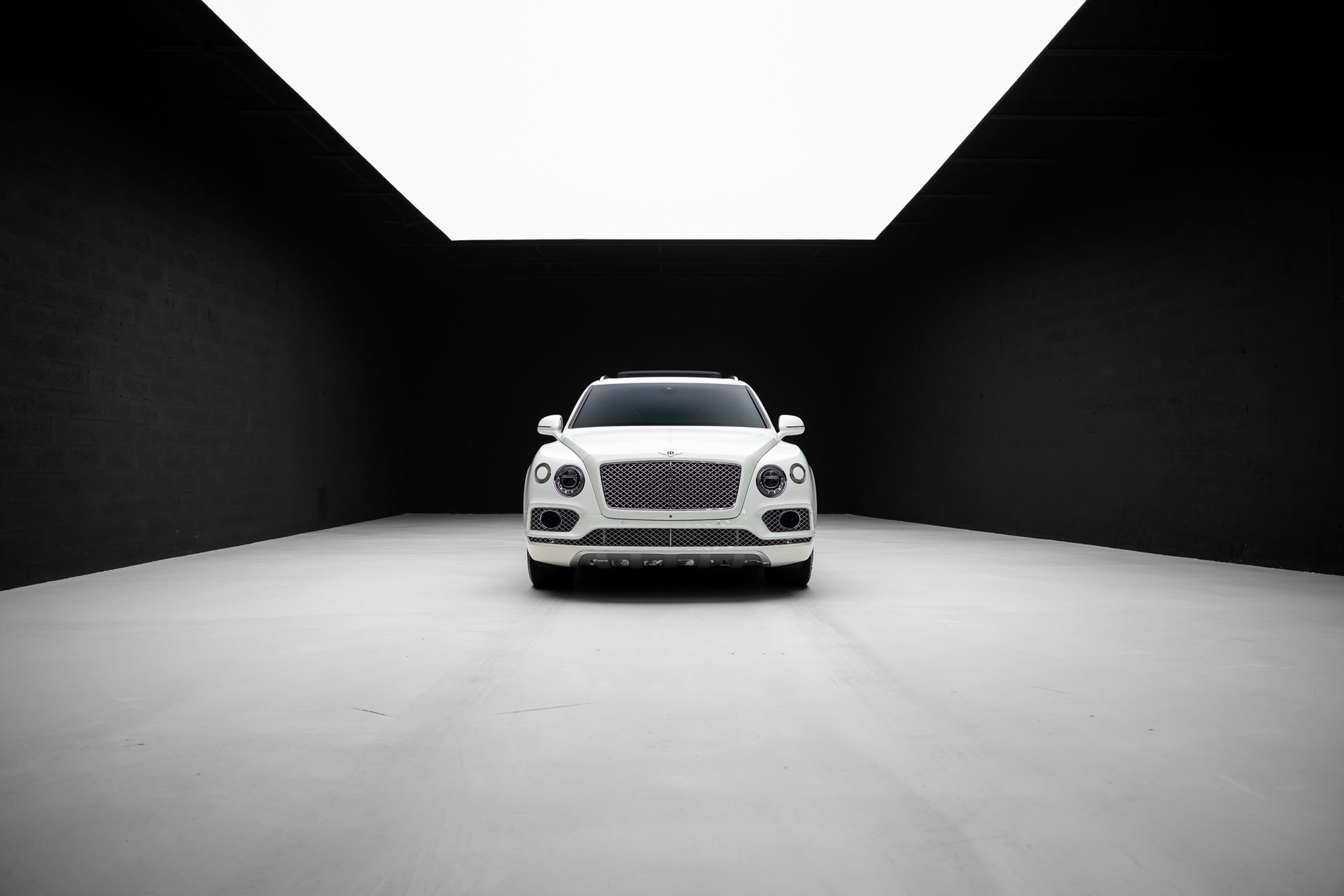 Used 2018 Bentley Bentayga AWD/4WD image 85
