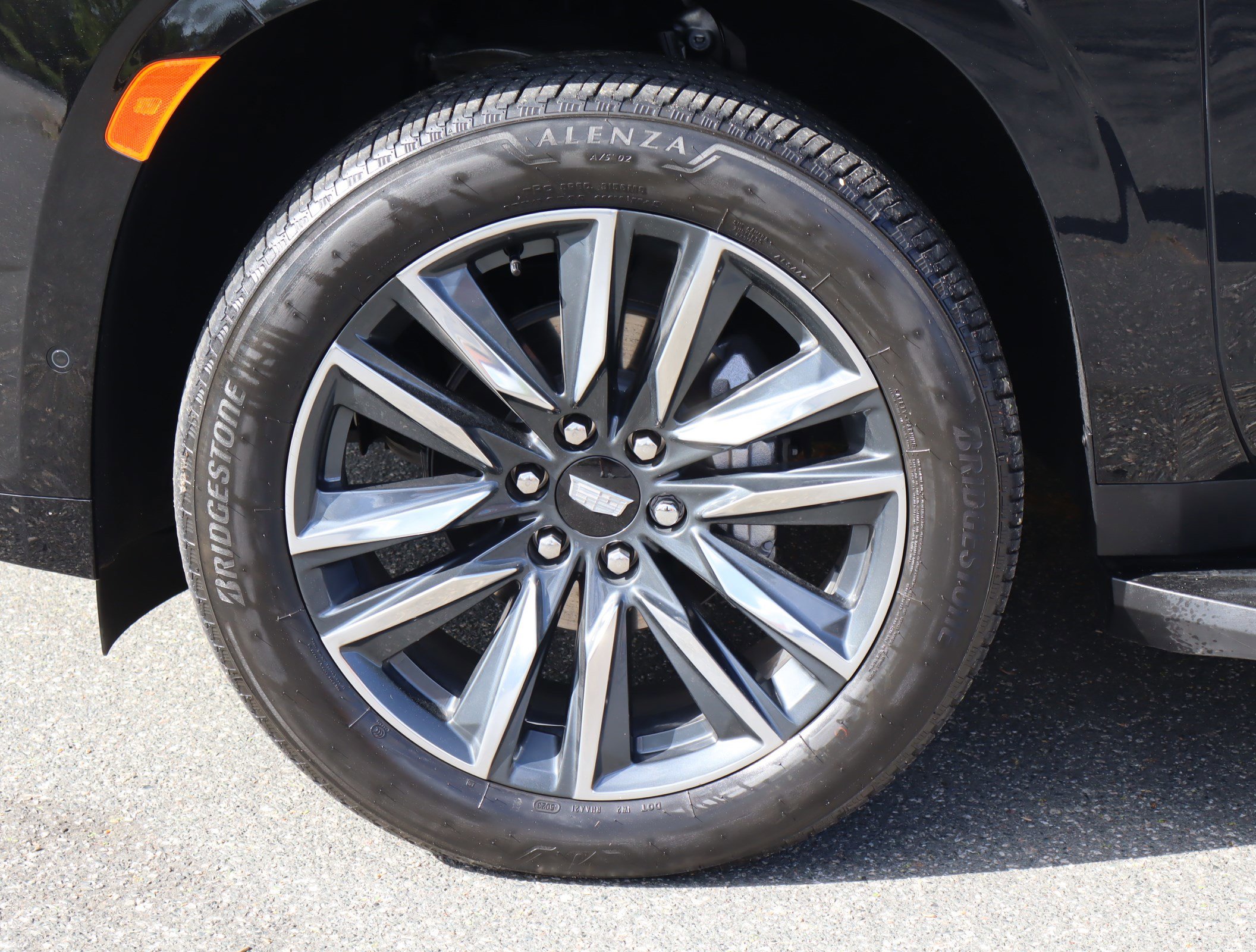 Used 2024 Cadillac Escalade Sport AWD/4WD image 41