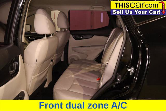 Used 2017 Nissan Rogue Sport SL FWD image 12