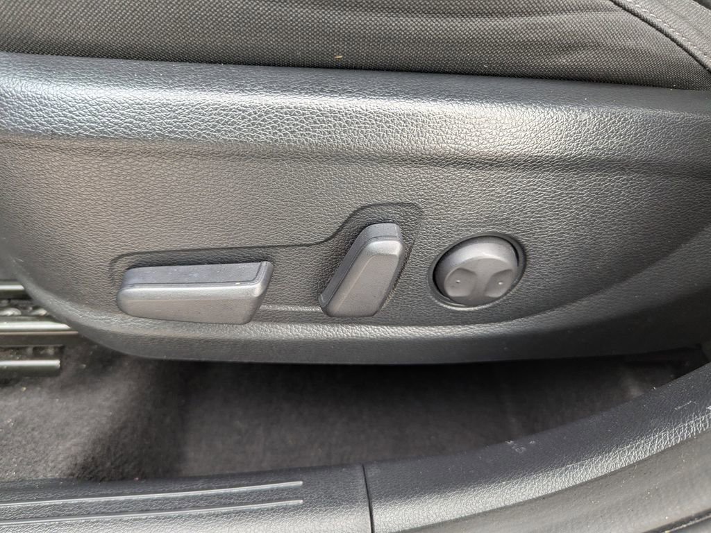 Used 2023 Kia Soul EX image 17