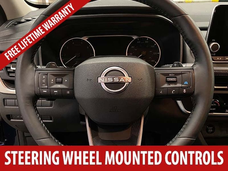 Used 2025 Nissan Rogue SV FWD image 10