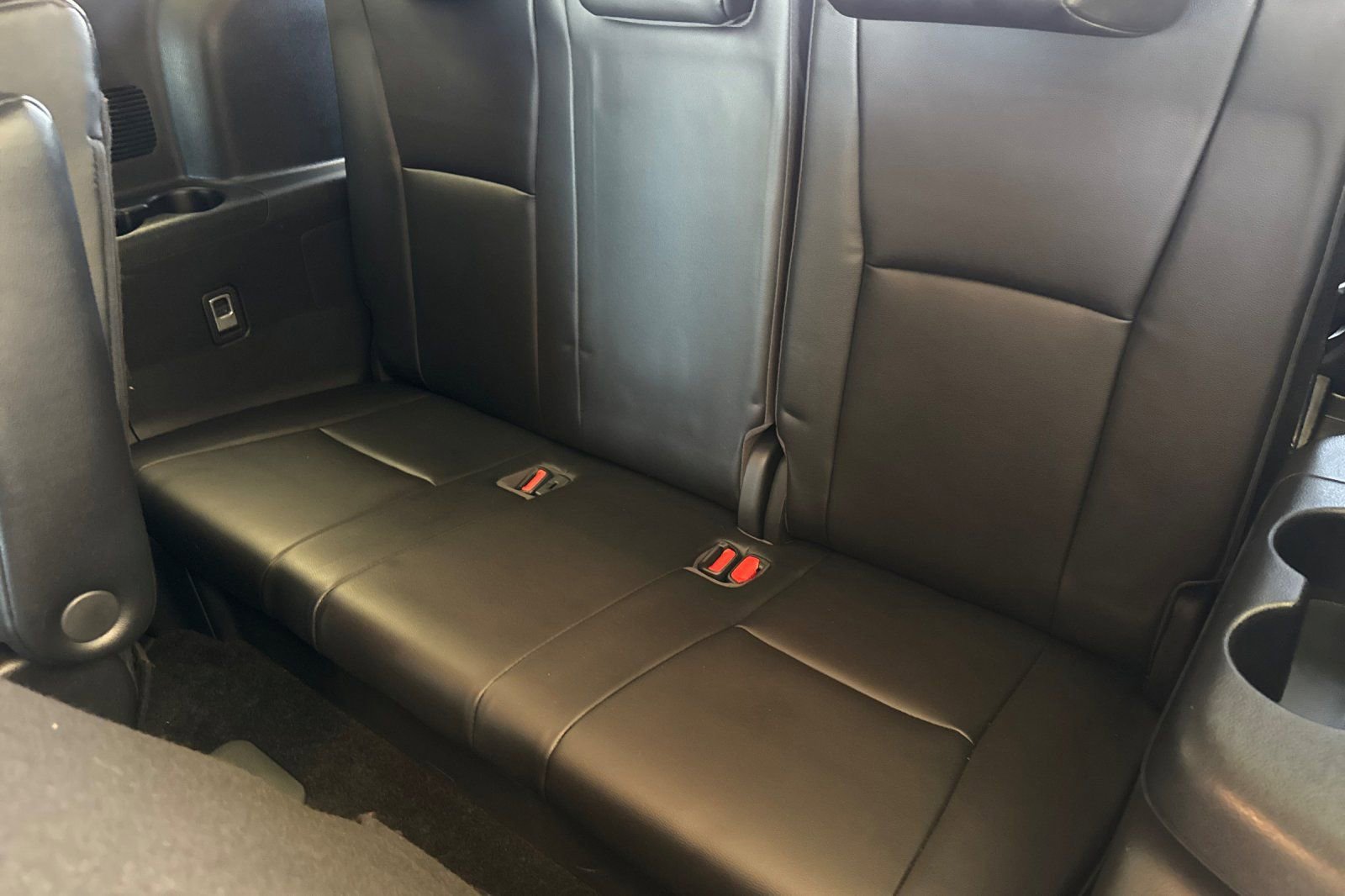 Used 2023 Toyota Highlander XLE image 14