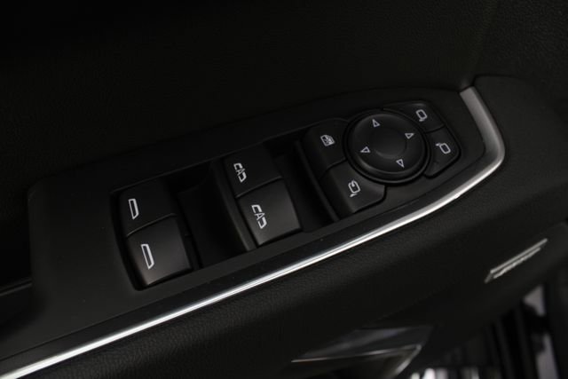 New 2026 GMC Sierra 1500 SLT image 16