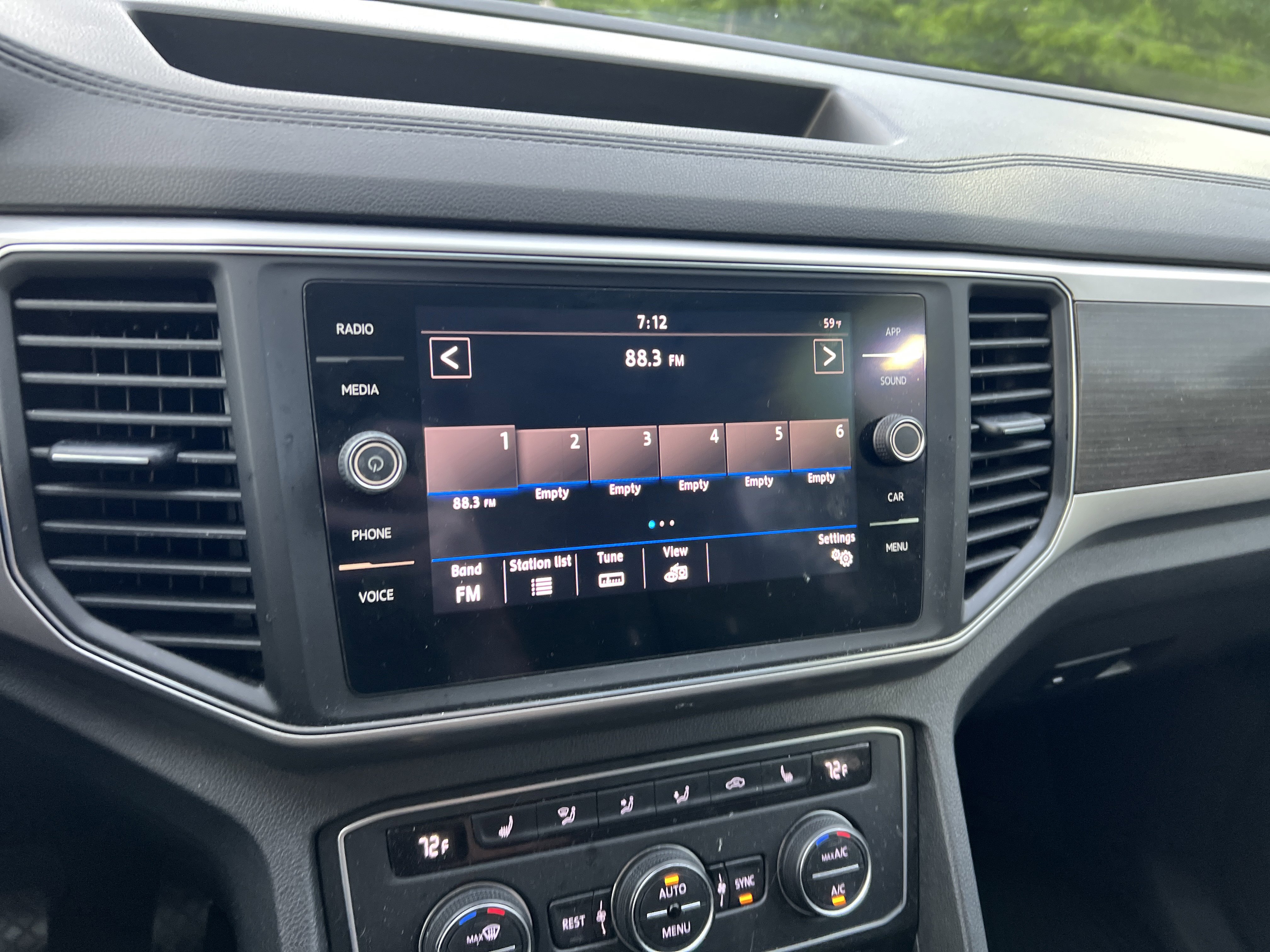 Used 2018 Volkswagen Atlas SE FWD image 21