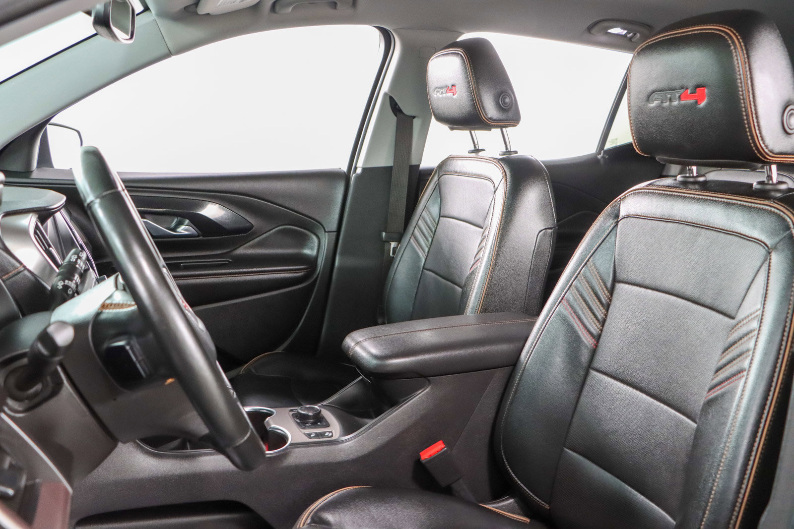 Used 2023 GMC Terrain AT4 image 23