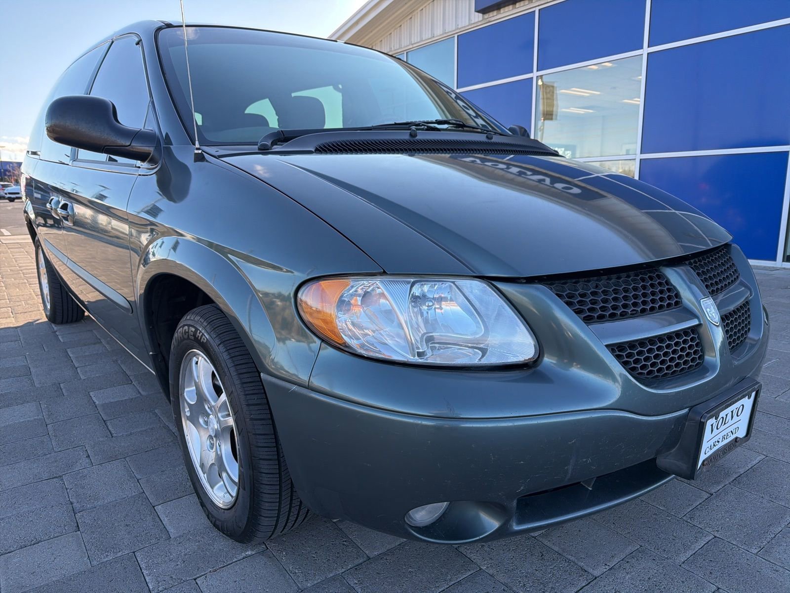 Used 2003 Dodge Grand Caravan Sport video 2