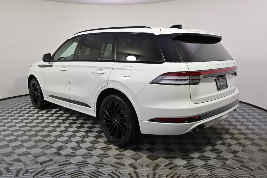 New 2026 Lincoln Aviator Reserve image 3