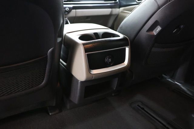 Used 2025 Kia Carnival image 31