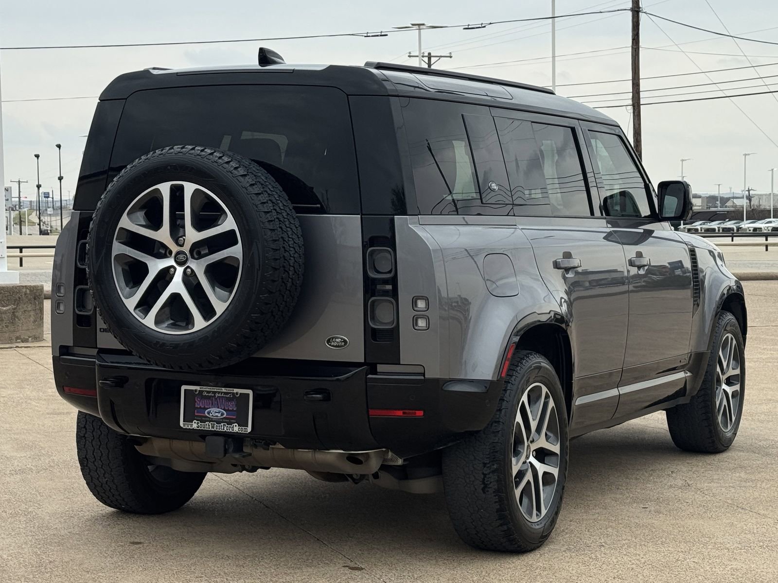 Used 2022 Land Rover Defender 110 X image 4