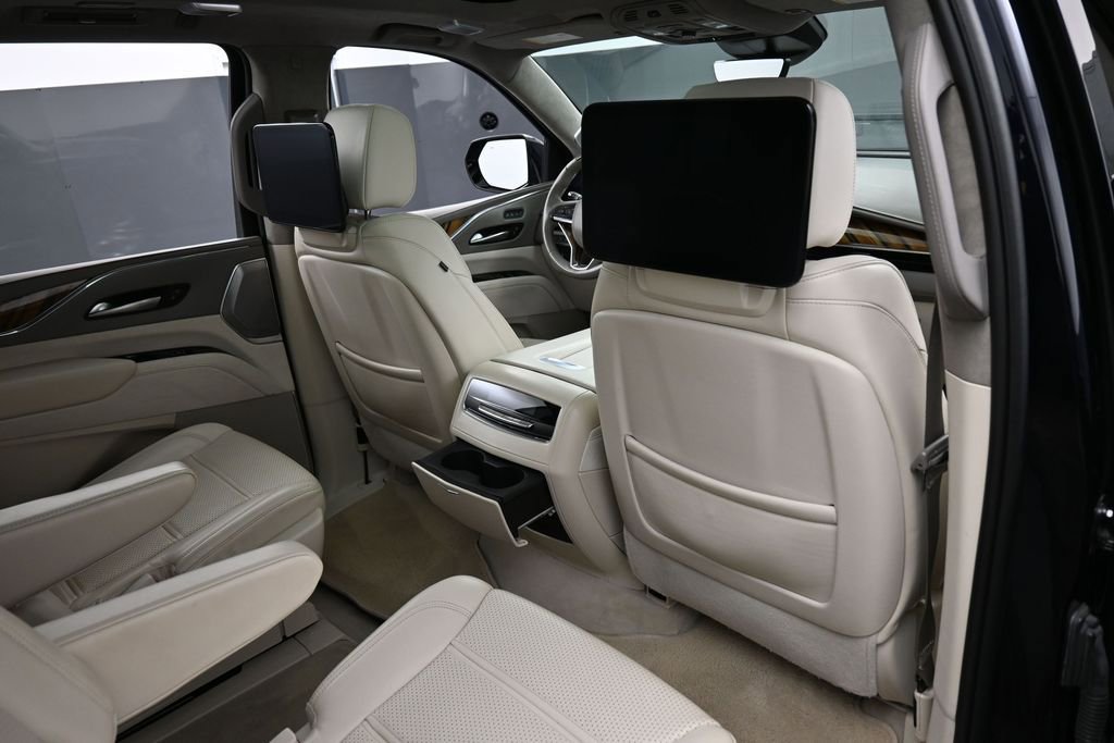 Used 2023 Cadillac Escalade ESV Premium Luxury Platinum w/ LPO, Radiant Package AWD/4WD image 31