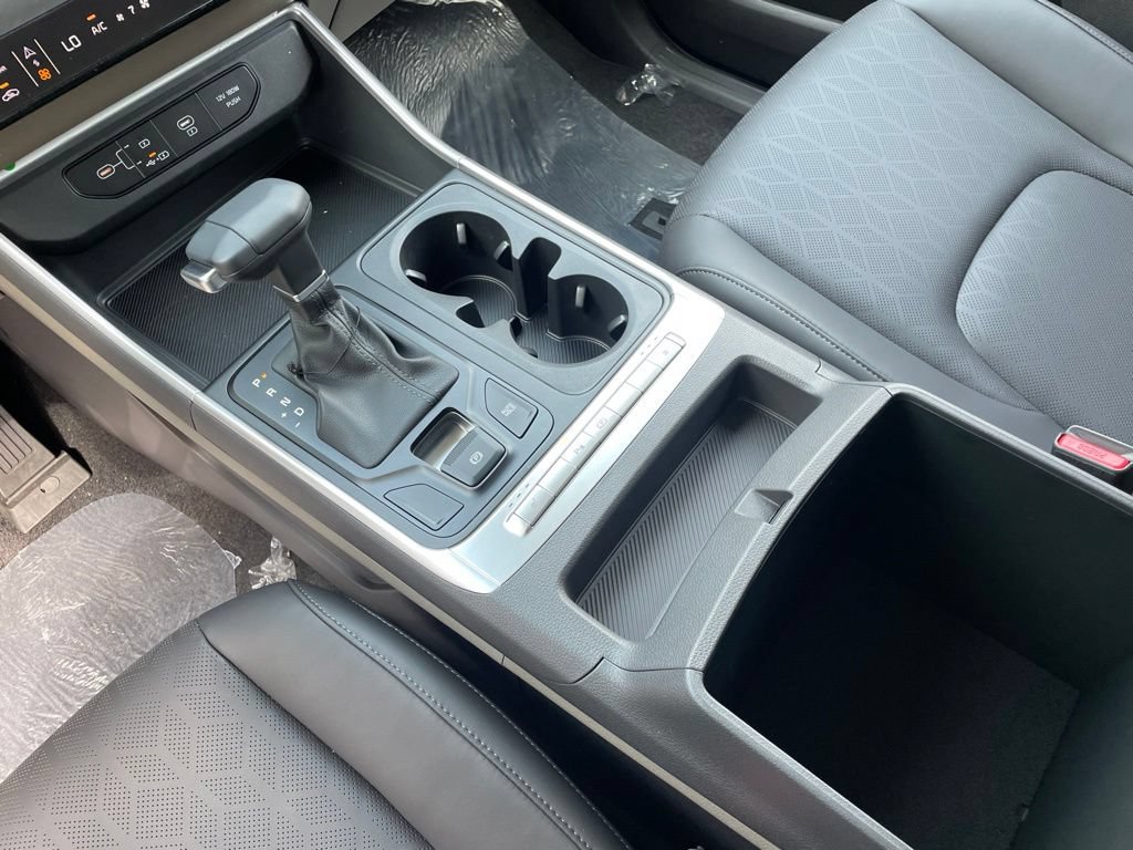 New 2027 Kia Carnival FWD image 9