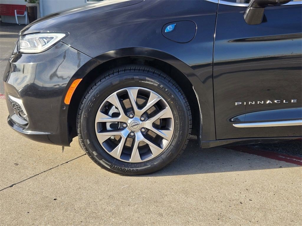 Used 2021 Chrysler Pacifica Pinnacle image 8
