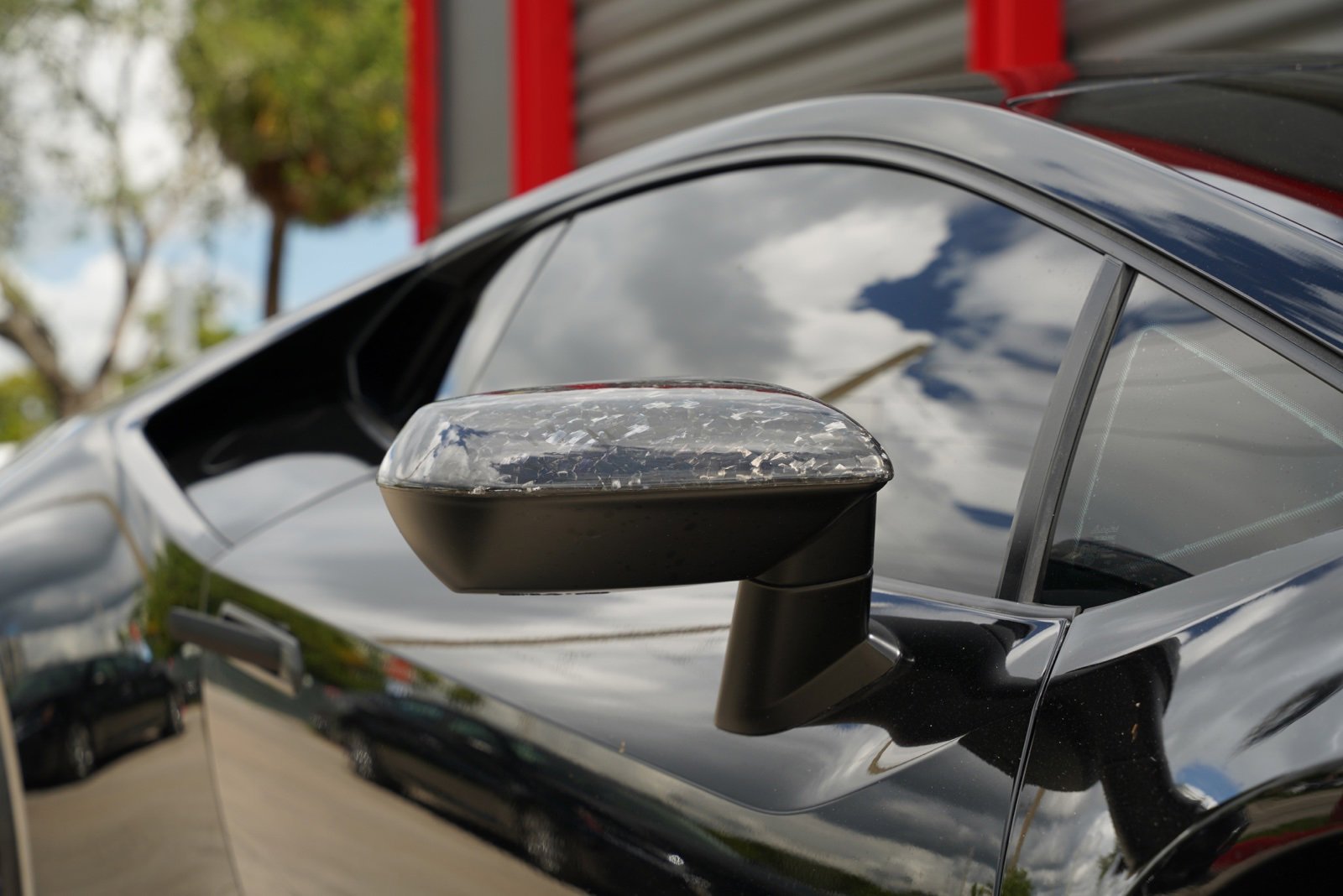 Used 2016 Lamborghini Huracan LP 610-4 image 9