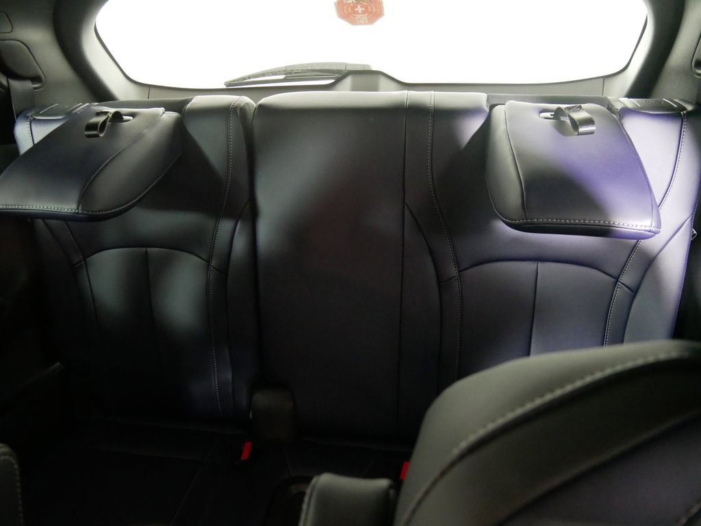 New 2026 INFINITI QX60 Sport w/ Dark Cargo Package image 15