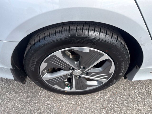 Used 2019 Hyundai Sonata Limited w/ Ultimate Package 02 FWD image 14