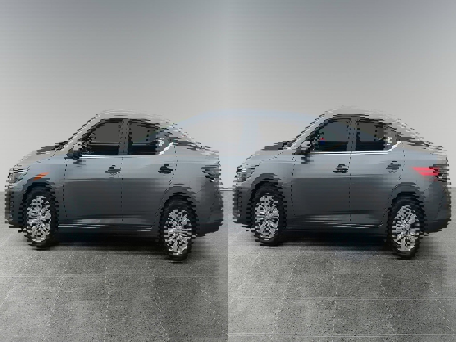 Used 2024 Nissan Sentra S image 2