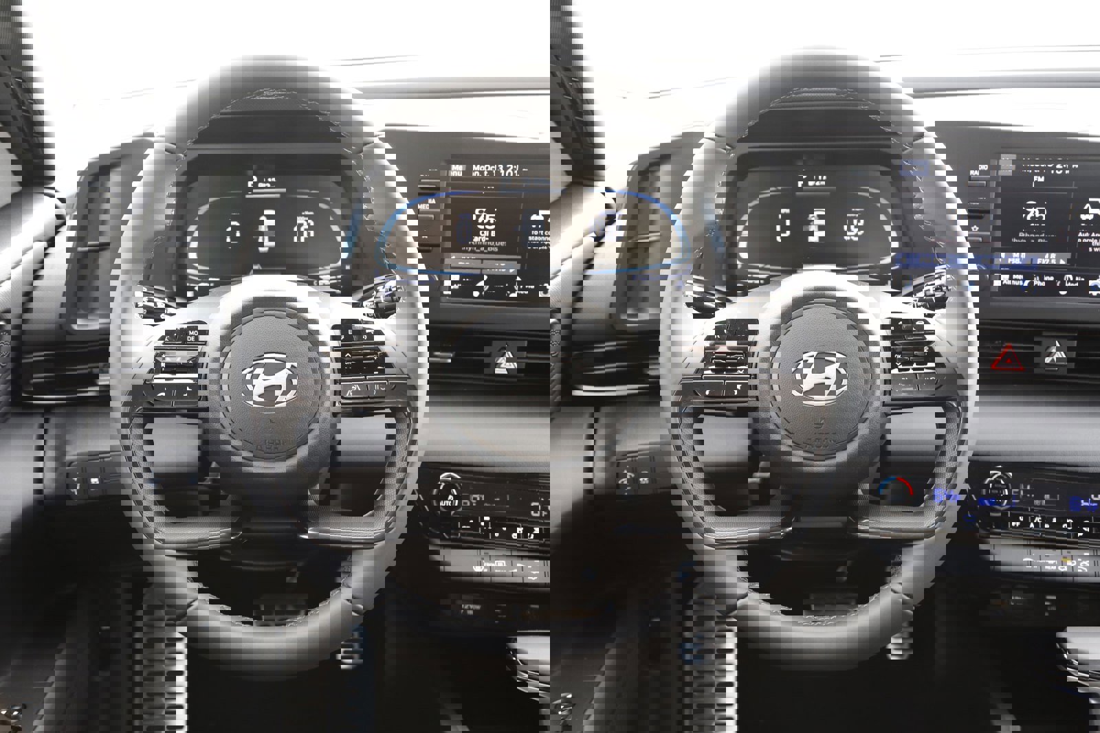 New 2025 Hyundai Elantra Sport image 19