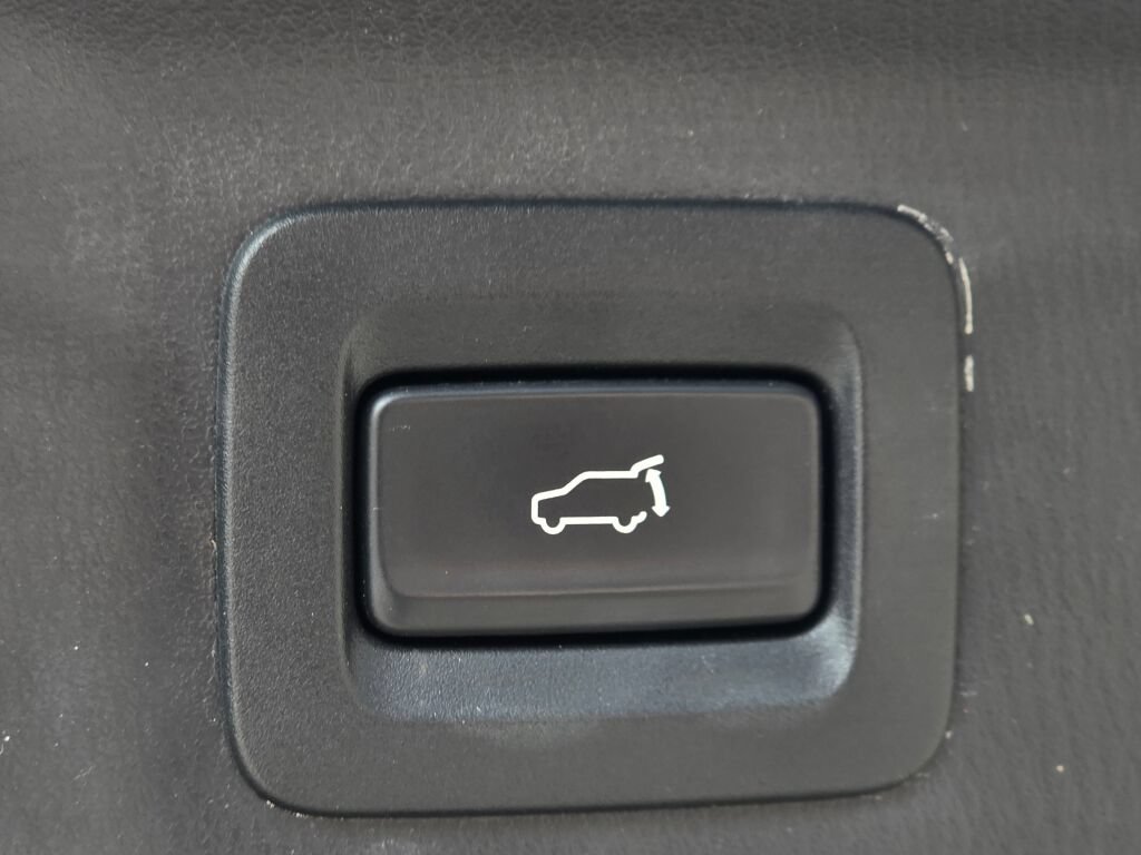 Used 2018 MAZDA CX-9 Touring AWD/4WD image 17