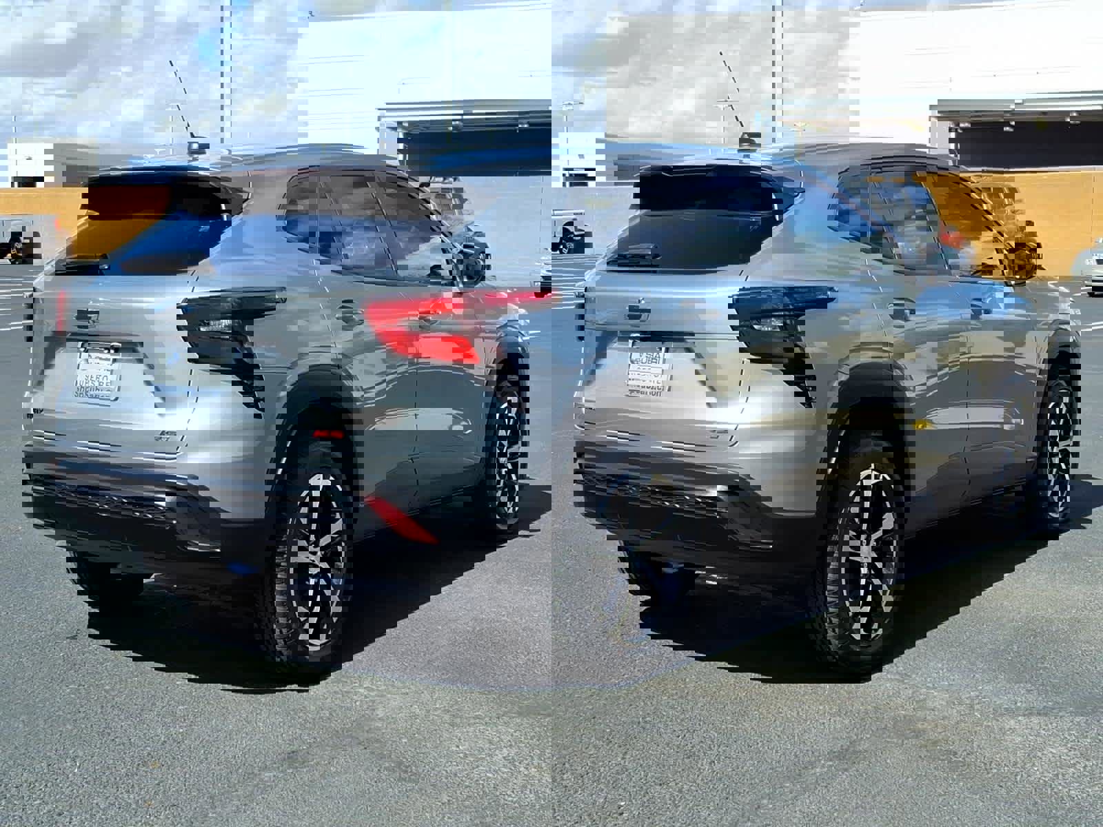 Used 2024 Chevrolet Trax RS image 7