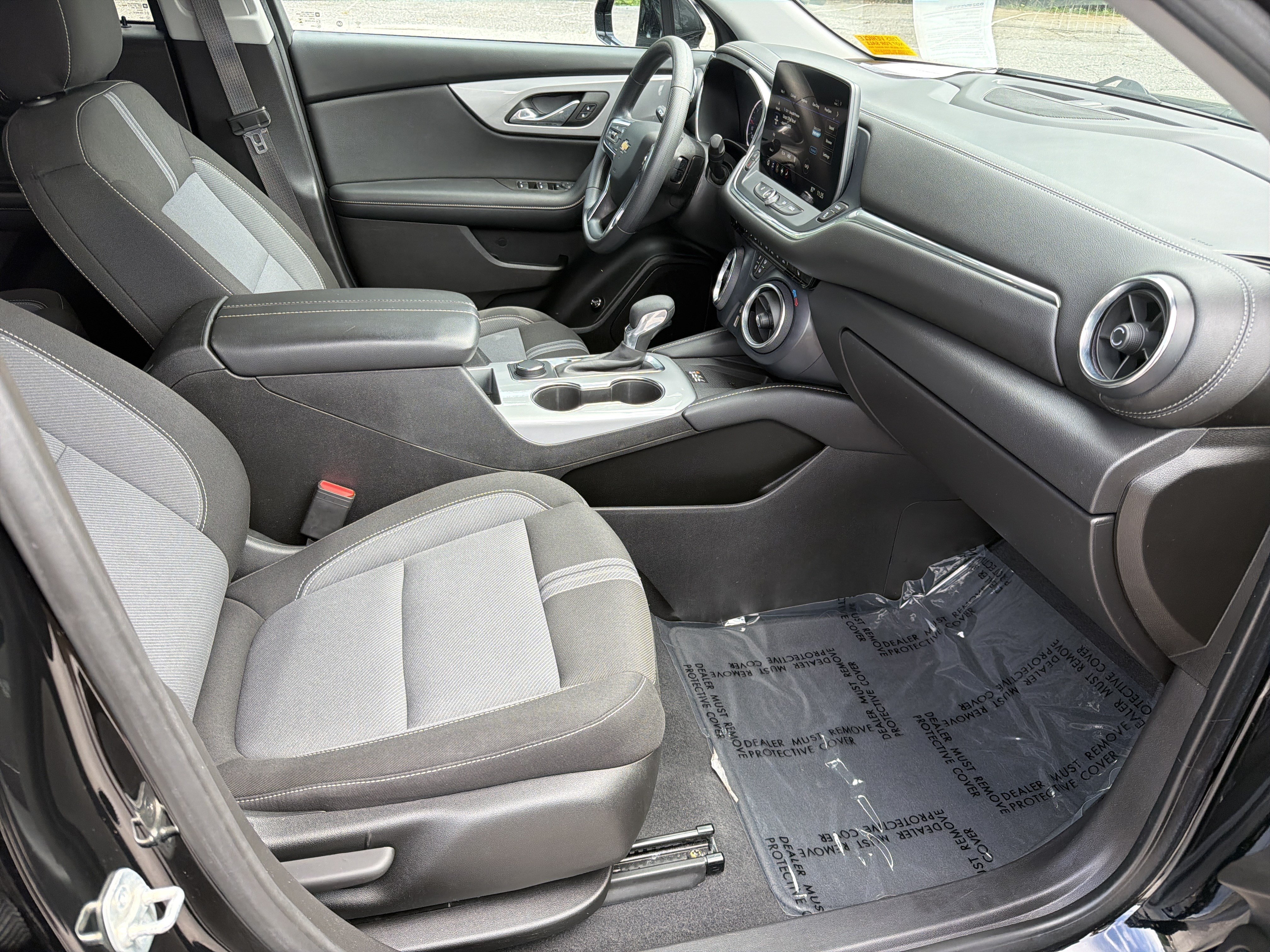 Certified 2023 Chevrolet Blazer LT w/ Convenience Package FWD image 14
