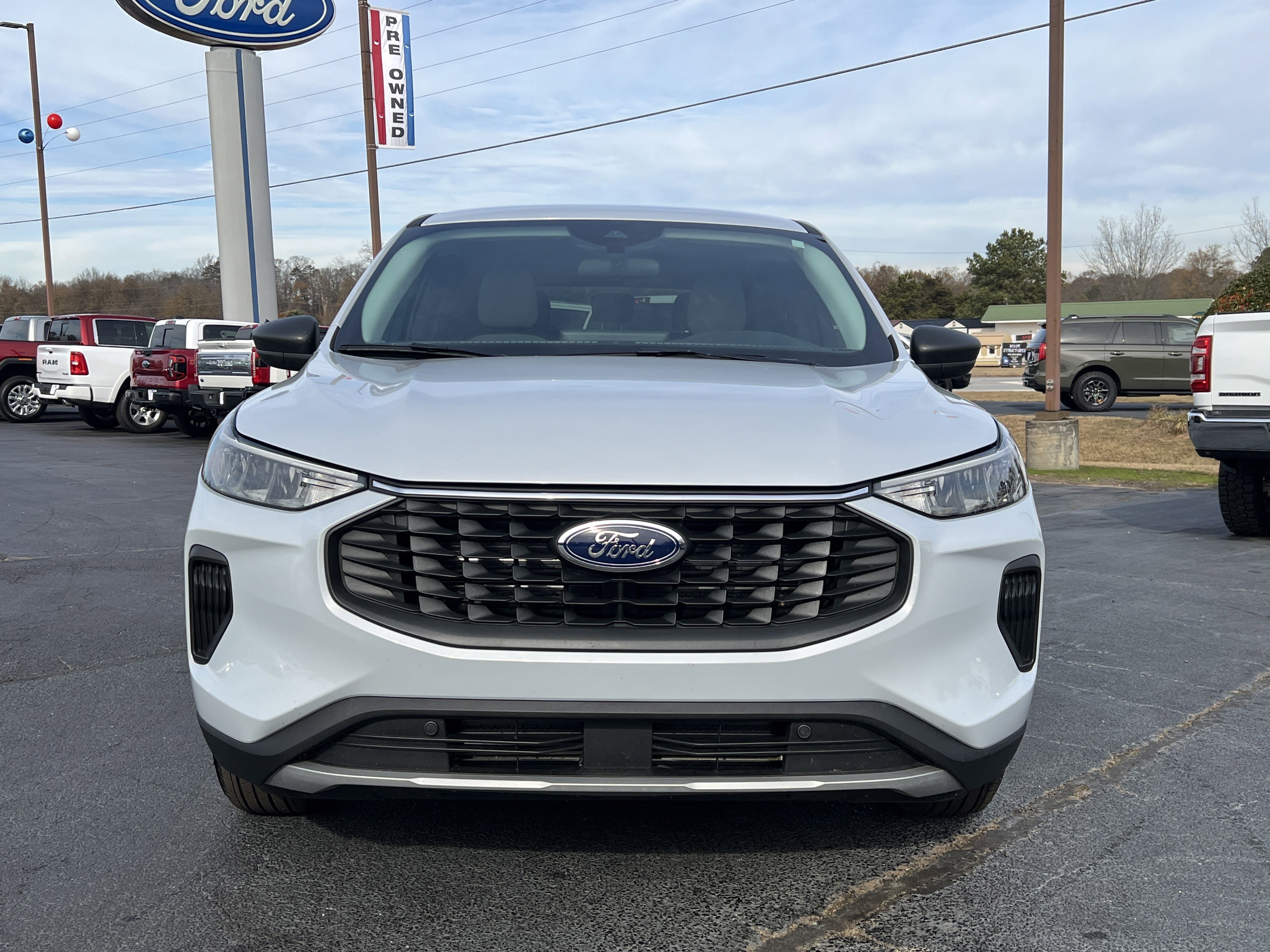 Used 2025 Ford Escape Active w/ Tech Pack #1 image 3