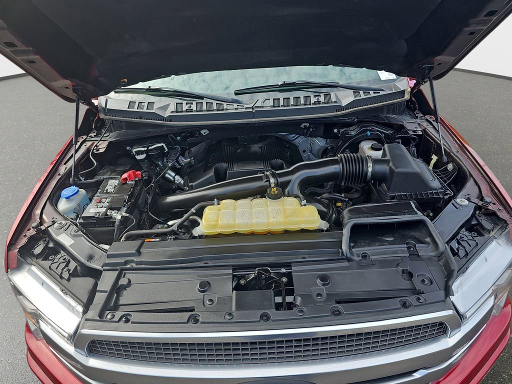 Used 2019 Ford F150 Platinum w/ Equipment Group 701A Luxury AWD/4WD image 39