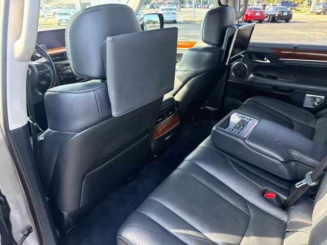 Used 2018 Lexus LX 570 4WD w/ Luxury Package image 20