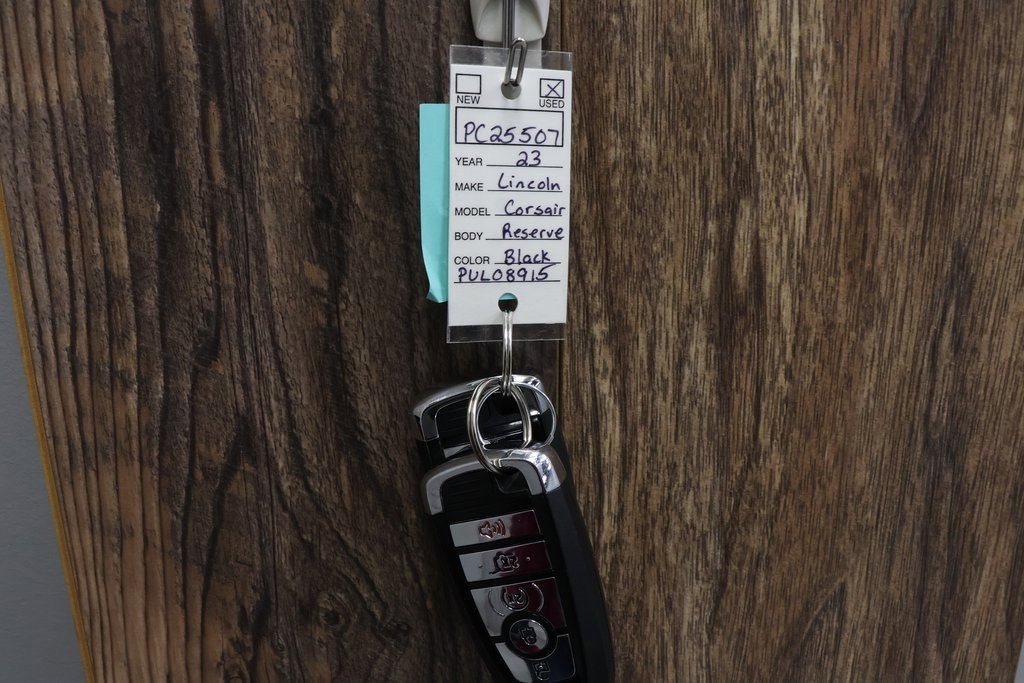 Used 2023 Lincoln Corsair Reserve image 34