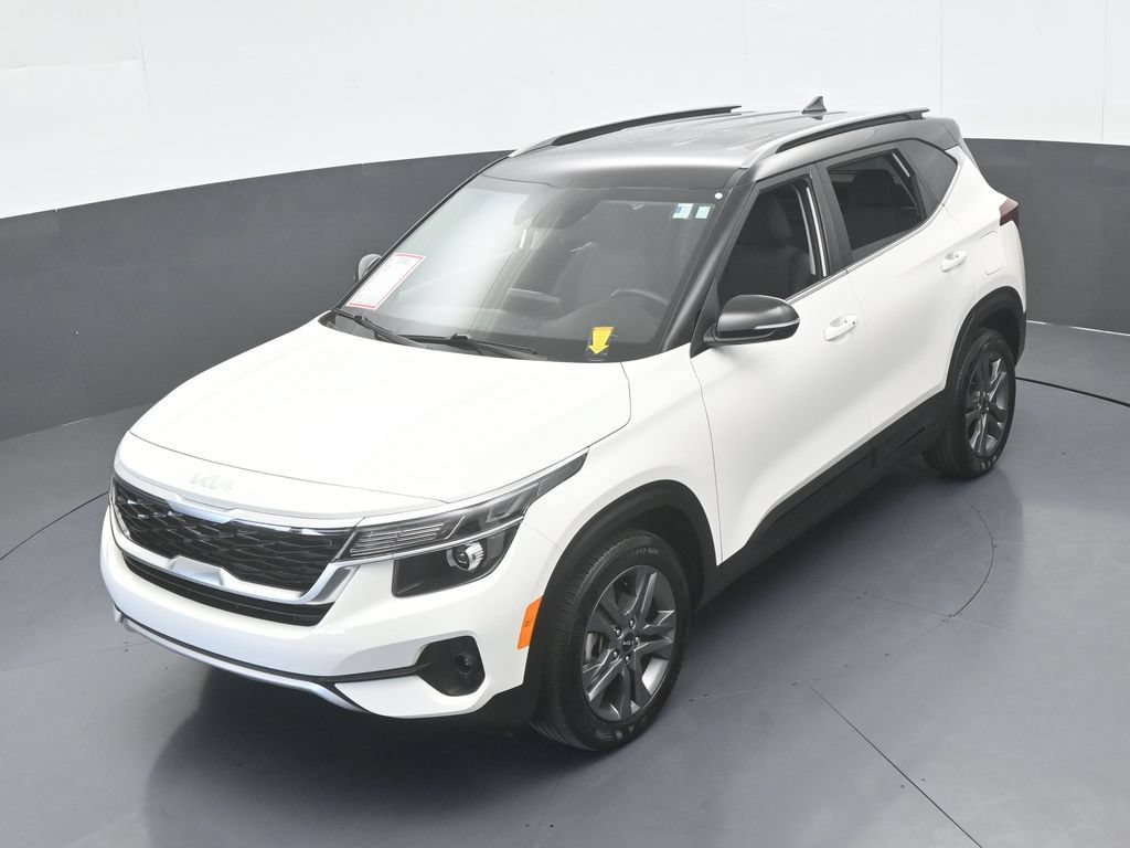 Used 2023 Kia Seltos S FWD image 40