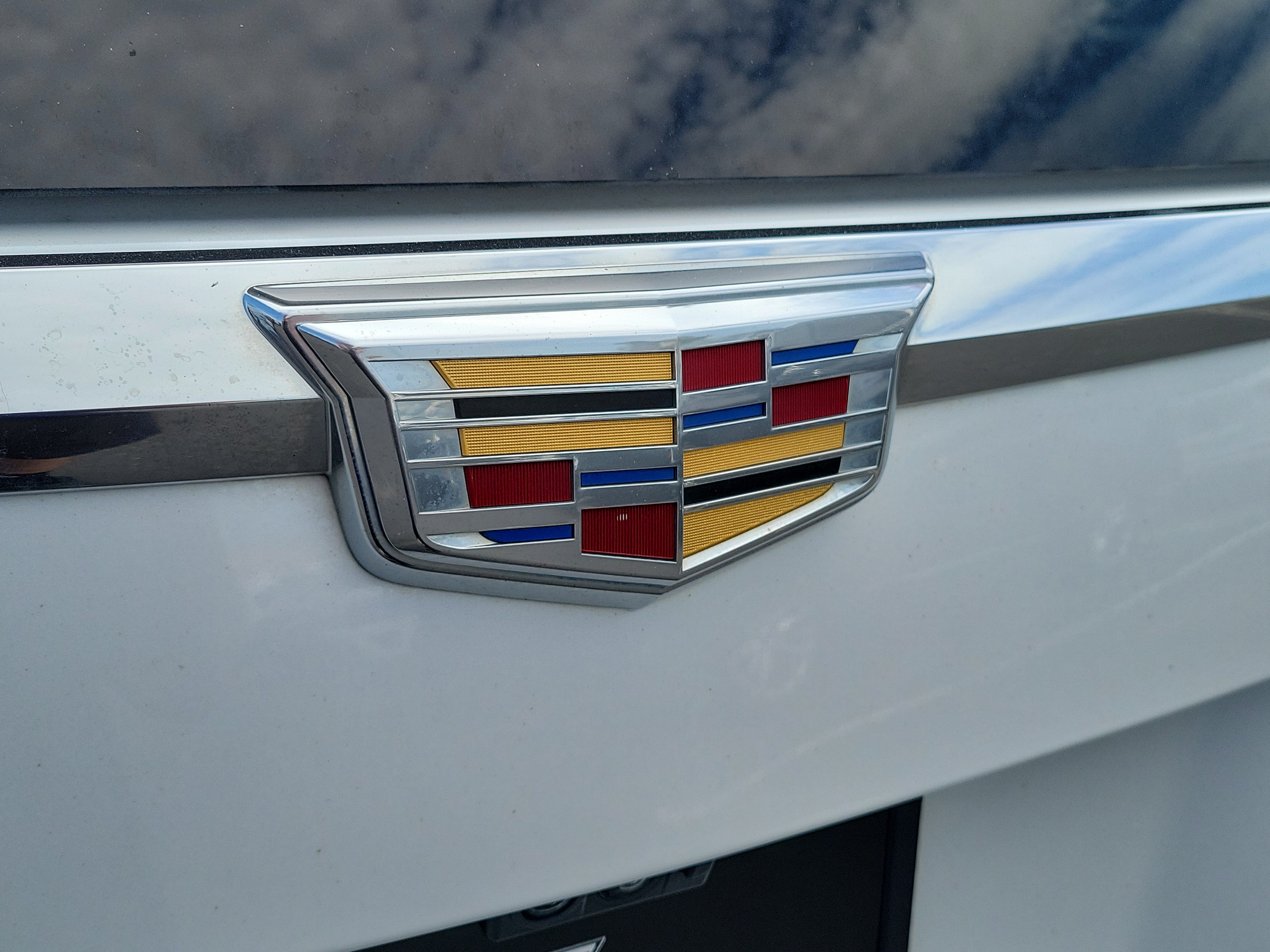 Used 2020 Cadillac Escalade Luxury AWD/4WD image 7