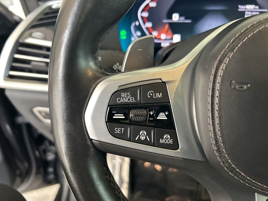 Used 2022 BMW X7 M50i w/ Dynamic Handling Package image 72