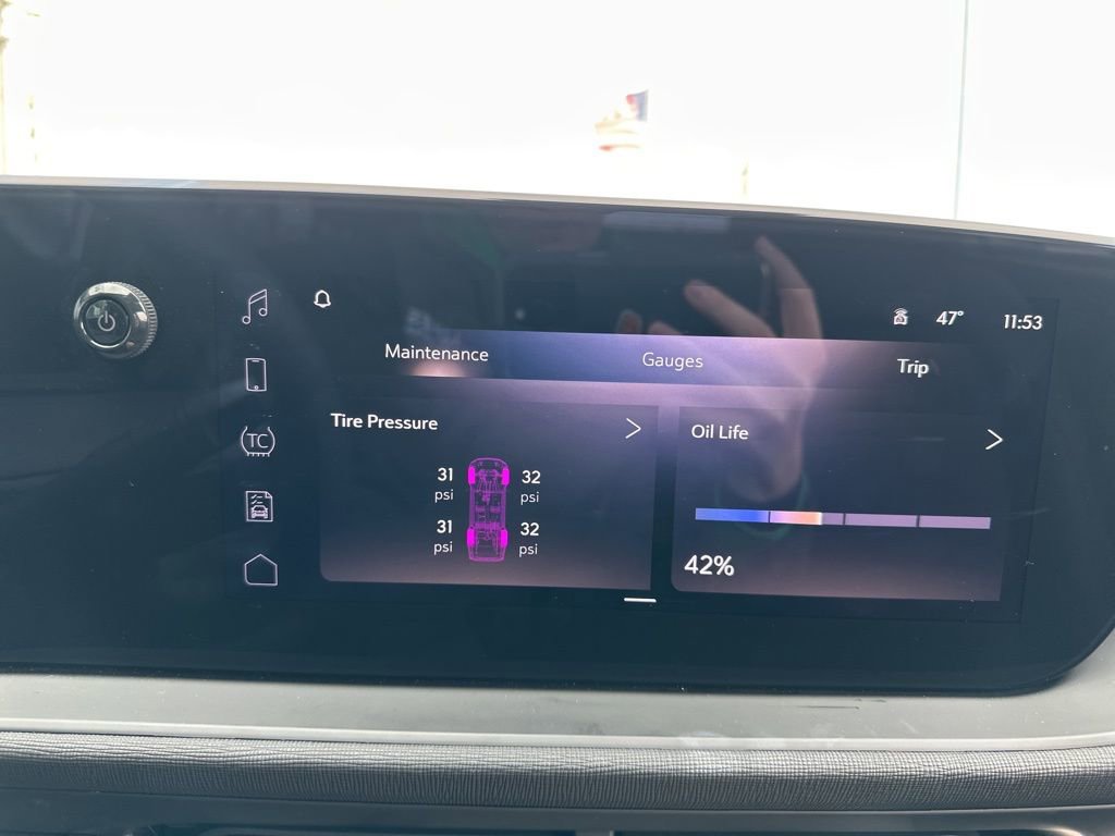 Used 2025 Buick Envista Preferred image 44