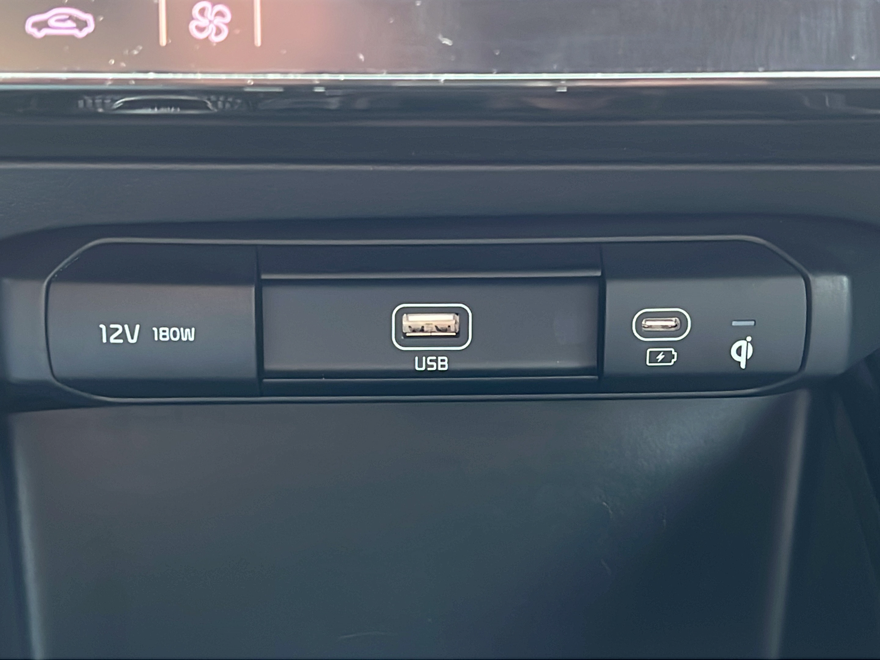 Certified 2024 Kia Niro EX FWD image 20