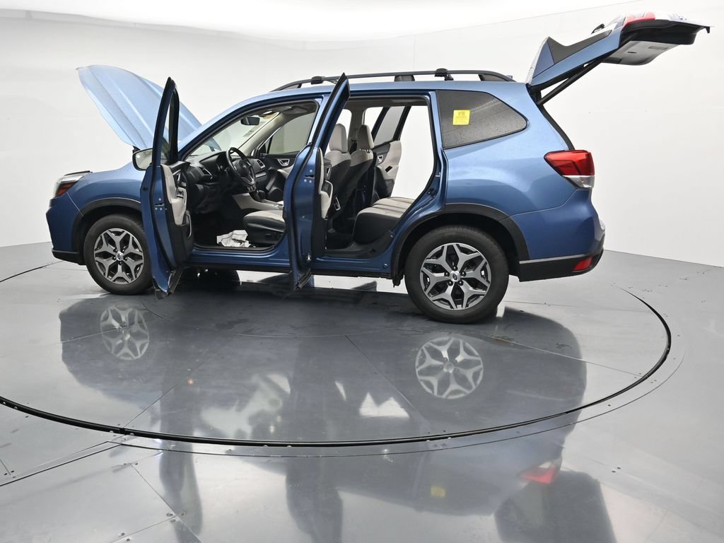 Used 2021 Subaru Forester Premium AWD/4WD image 28